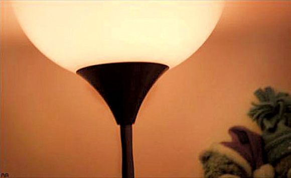 There is something extremely sexy about this lamp! What if the pic was turned upside down...?