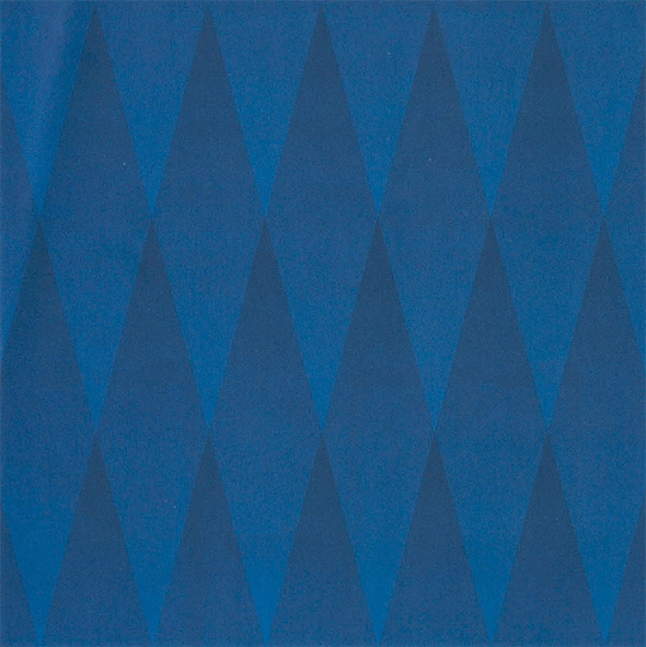 blue-triangles-illusion blue-triangles-illusion