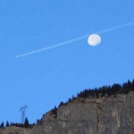 Avion-Lune Optical Illusion Could this plane really have passed behind the Moon?