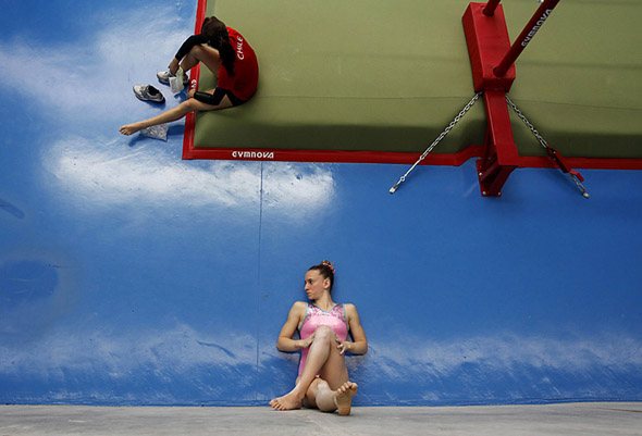 Gymnast's Optical Illusion