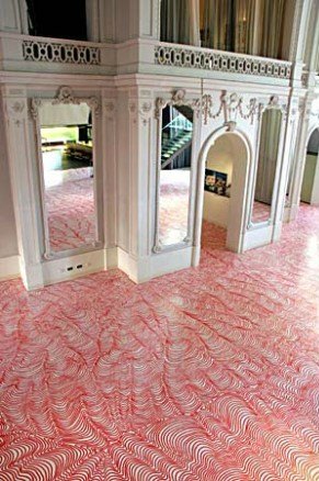 red floor illusion