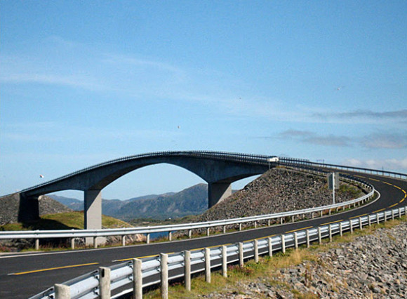 Real Life Illusion: Storseisundet Bridge