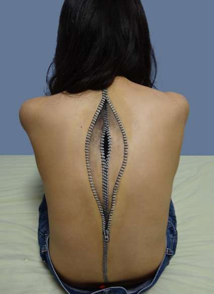 Zipper Back Optical Illusion