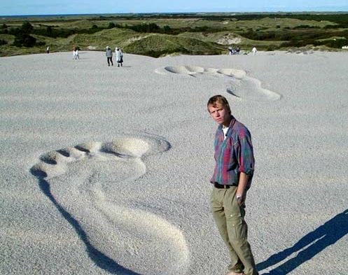 Big Foot Illusion img