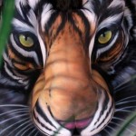 Body Paint Tiger Optical Illusion - Craig Tracy 1