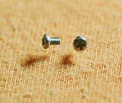 Floating Screws Optical Illusion