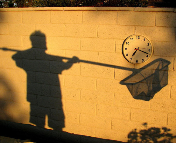 Capturing a Clock Optical Illusion