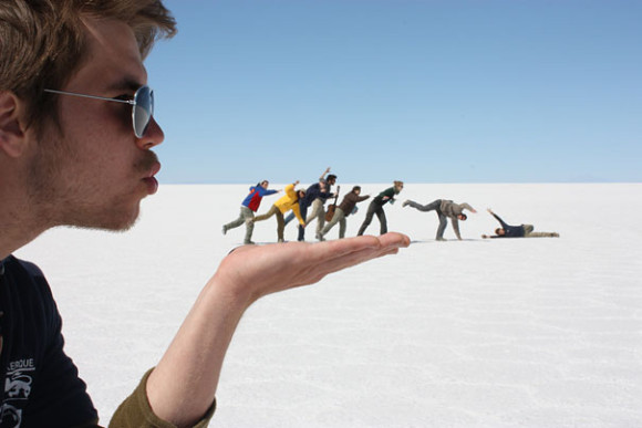 Tiny People Being Blown Over Optical Illusion