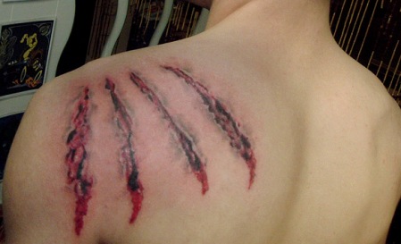 Tattoo Scratches Optical Illusion