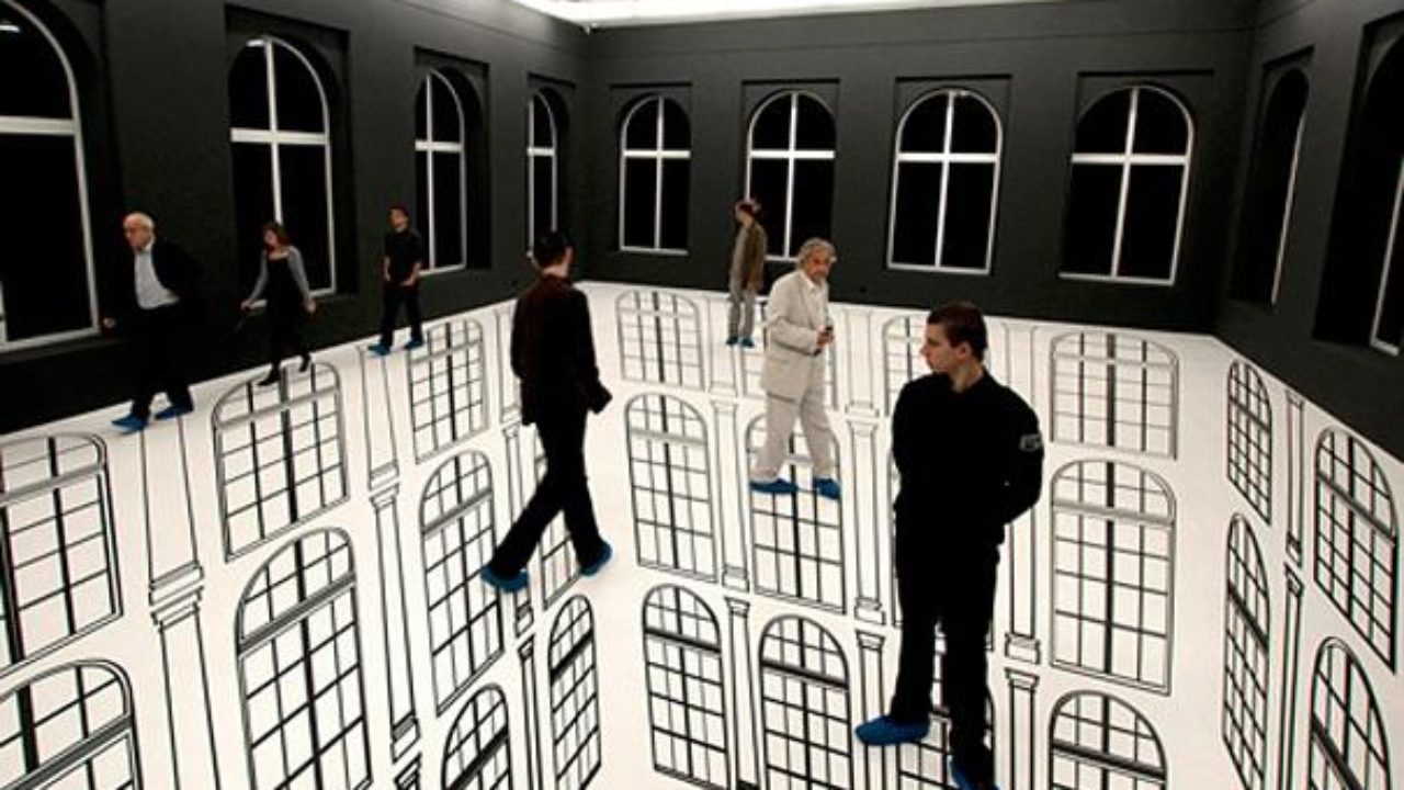 Scary Room Optical Illusion