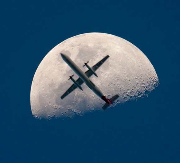 airplane-passing-the-moon