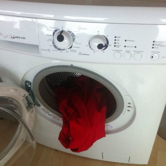 dryer monster optical illusion