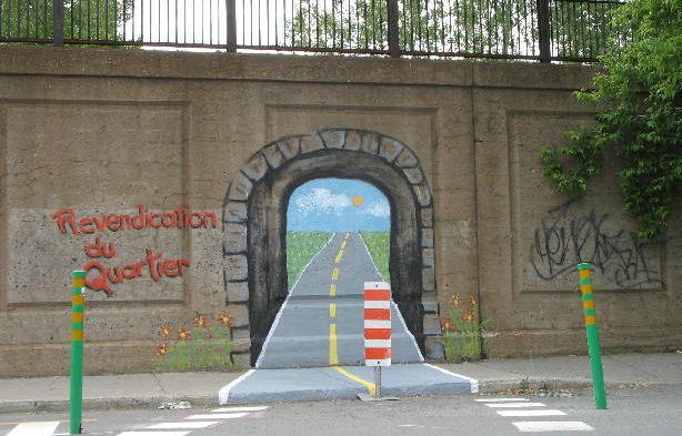 Tunnel Graffiti Optical Illusion in Montreal img