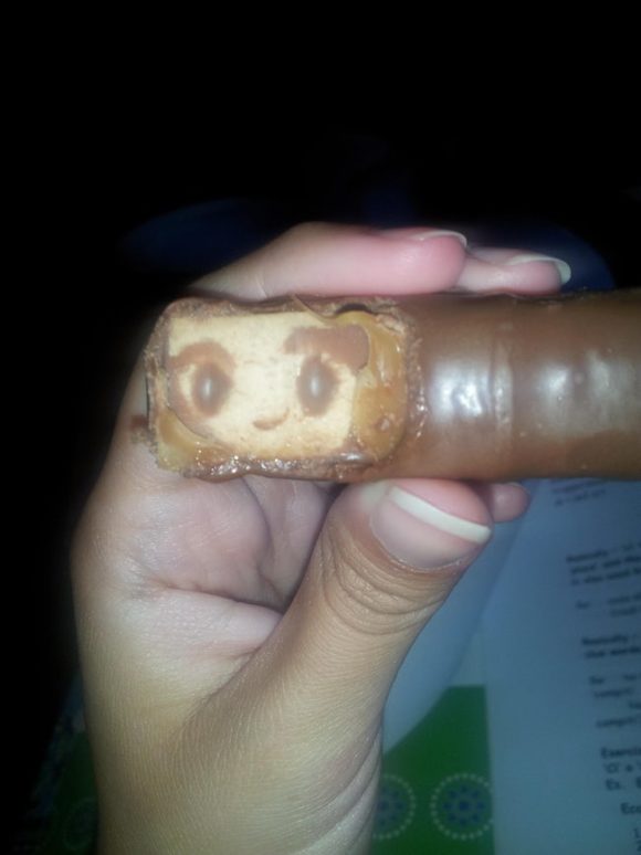 happy twix illusion